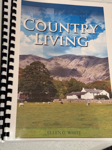 Big Print Country Living by Ellen G. White